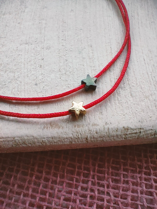 Bracelet rouge étoile